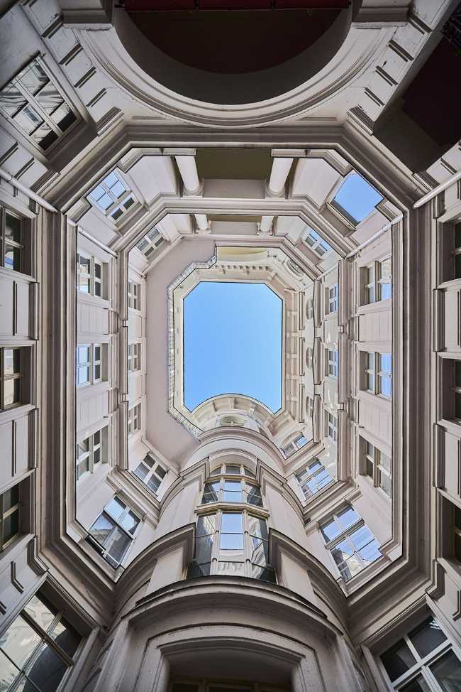 photo architecture courtyard Budapest