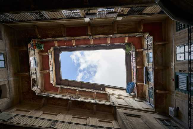 photo architecture courtyard Budapest