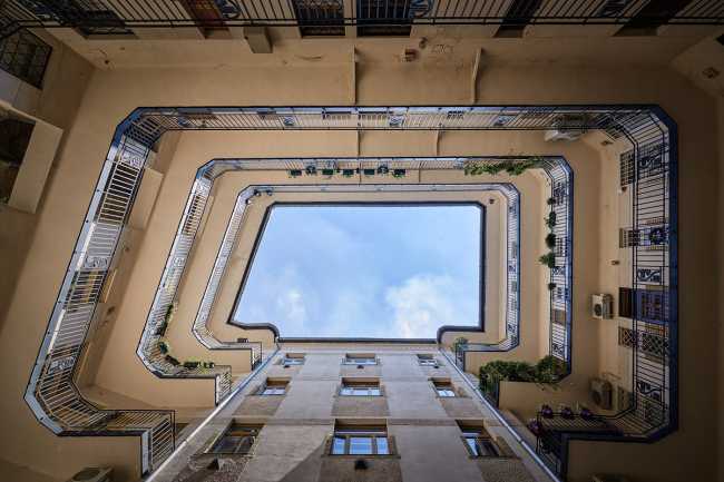 photo architecture courtyard Budapest