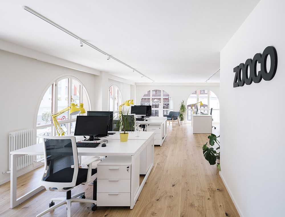 ufficio open space arredo legno su misura