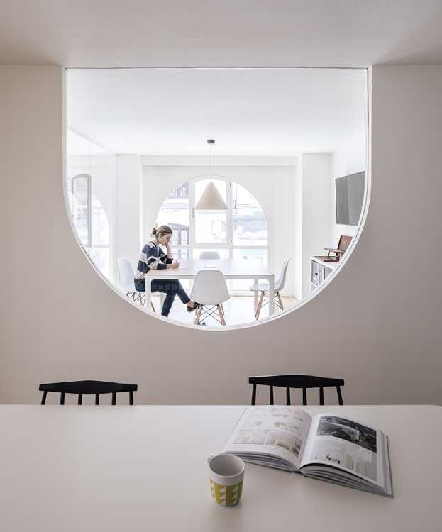 office open space white meeting room