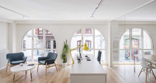 office open space white meeting room