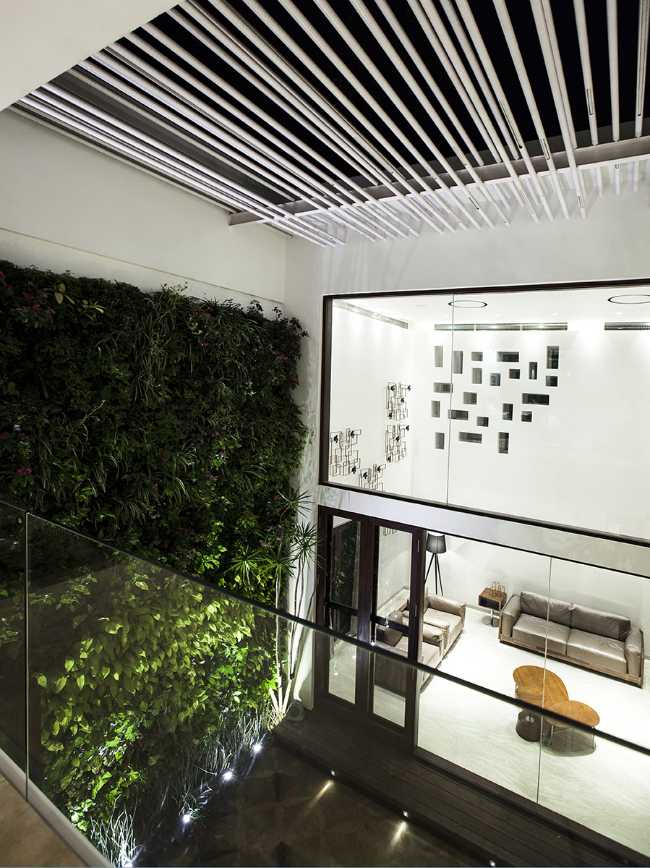 B One, il cortile interno è il cuore della villa sostenibile