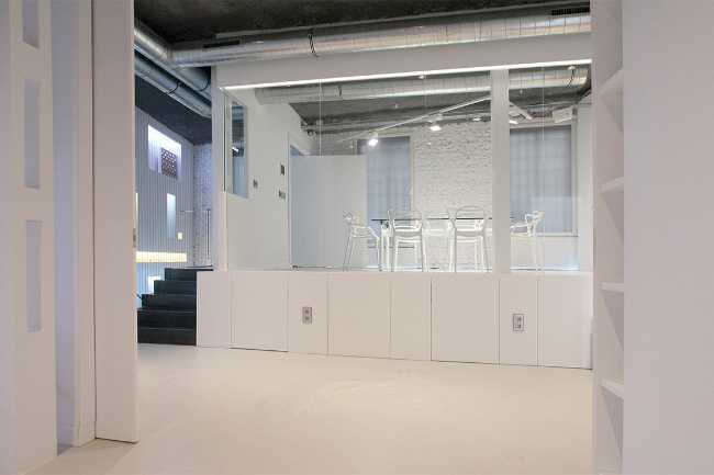 White contemporary interior