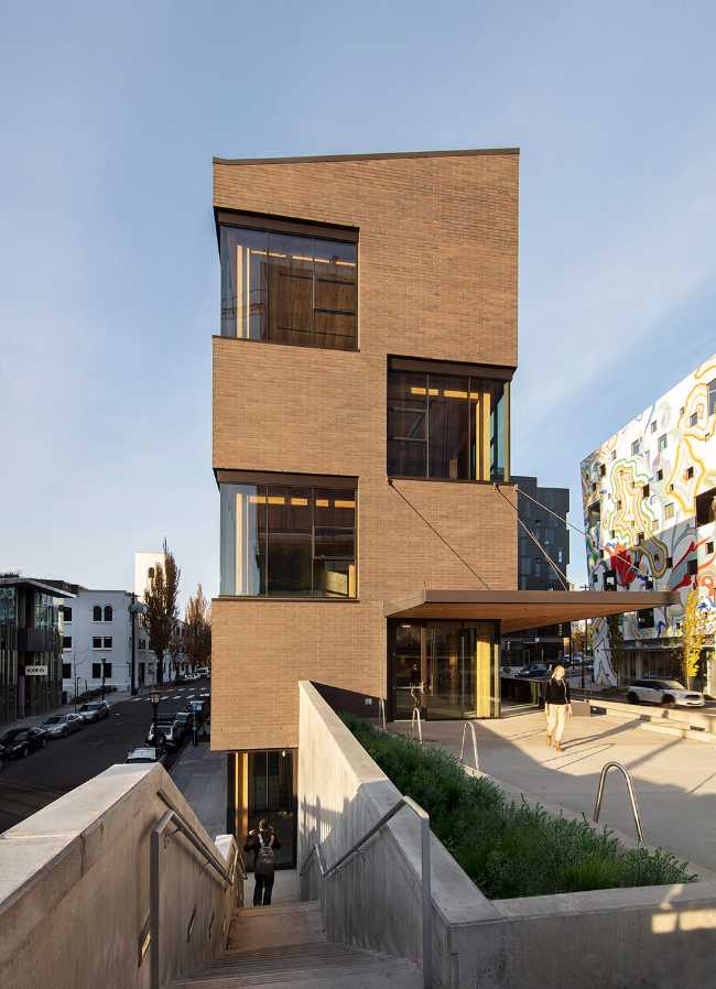 edificio struttura clt rivestimento laterizio mattoni