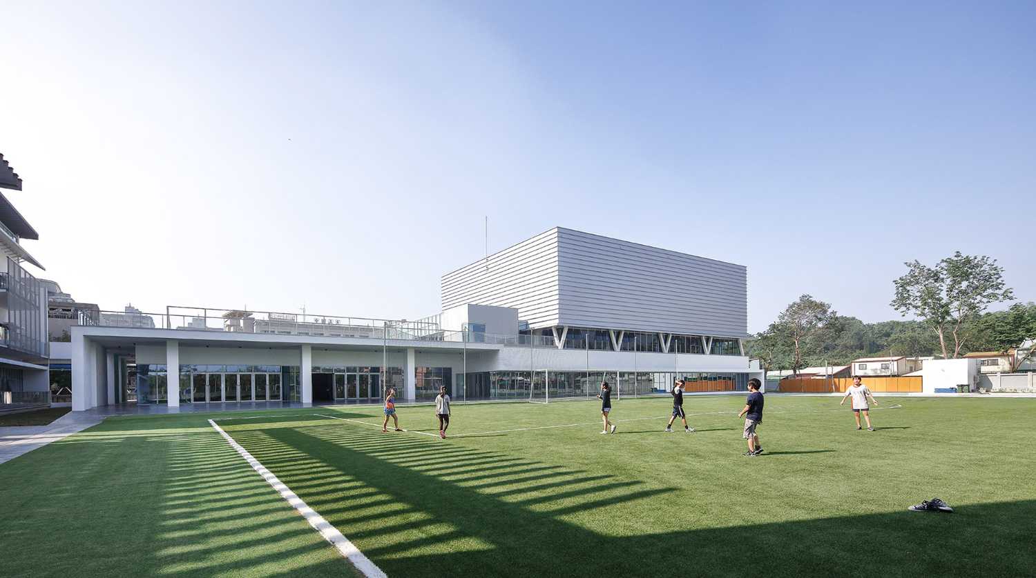scuola ampliamento centro sportivo