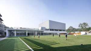 escuela ampliación centro deportivo