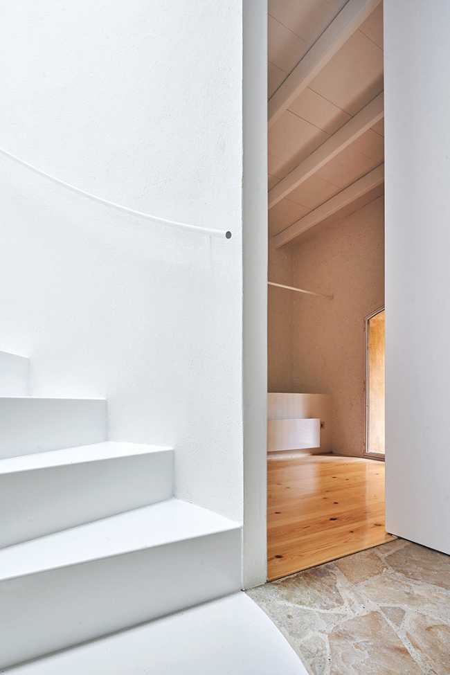 White and wood interior