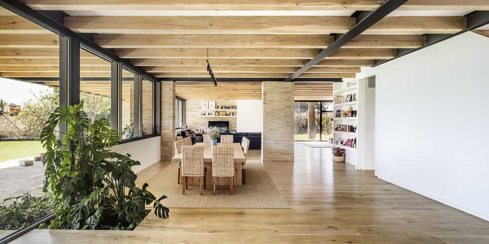 outdoor villa roof wooden beams