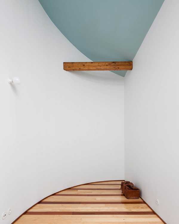 Interior home parquet and ceiling blue