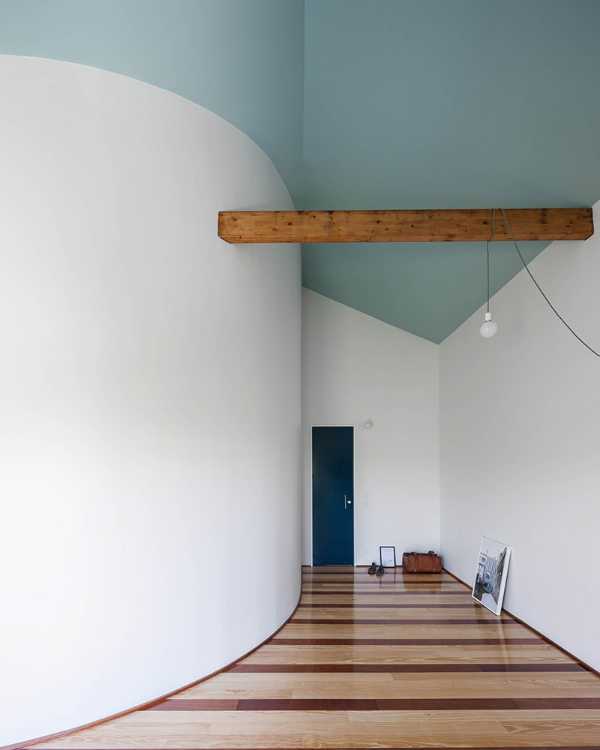 Interior home parquet and ceiling blue
