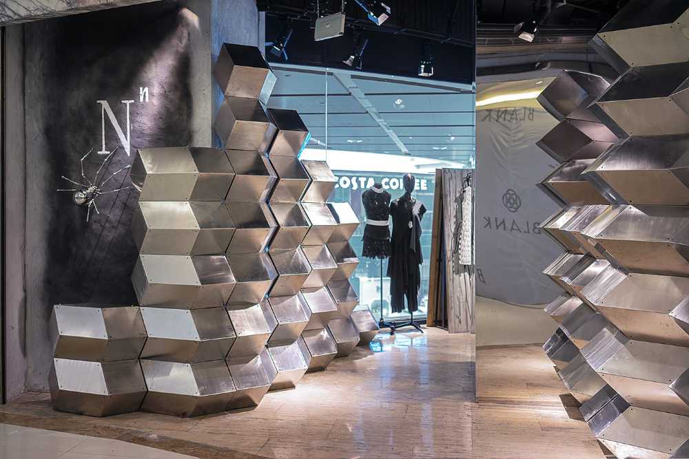 installazione Cina moda prisma luce