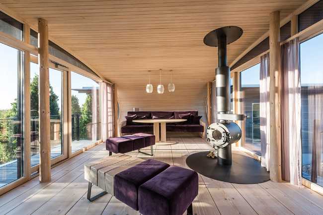 Innovative extension Waldfabrik: Oval Office for meetings and relax