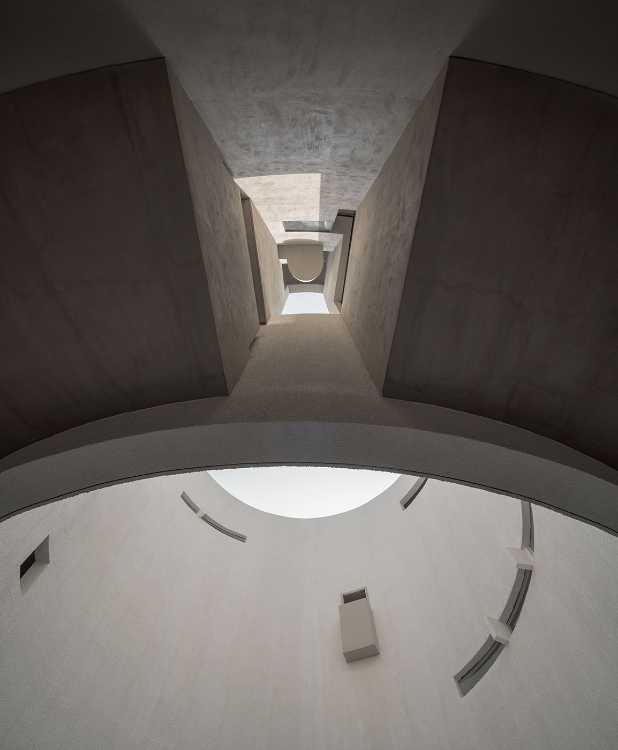 art center structure concrete blocks amphitheater circular opening