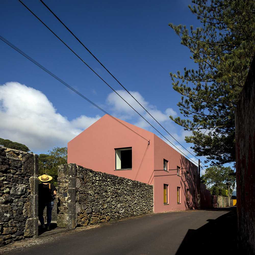 Pink house with view