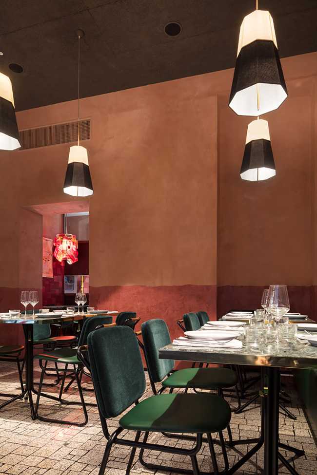 Milan RŎST room, suspended tables and lights