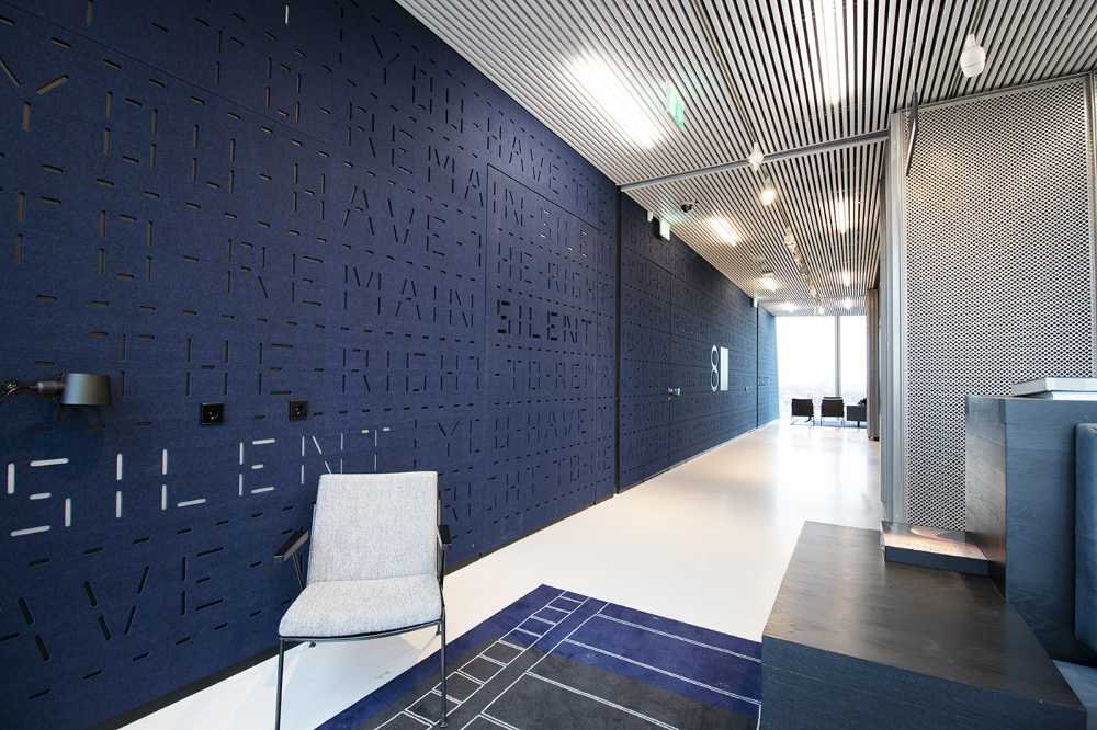 Groninger Forum atrio con rivestimento bamboo