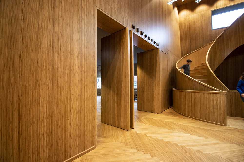 Groninger Forum atrio con rivestimento bamboo