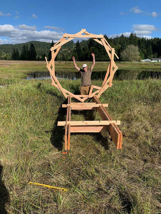 Indoor wooden pavilion of circular shape construction