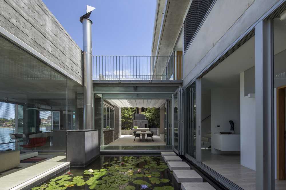 Link House, l'architecture est l'interpénétration entre les espaces intérieurs et extérieurs.