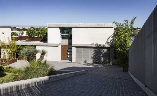 Link House, l'architecture est l'interpénétration entre les espaces intérieurs et extérieurs.