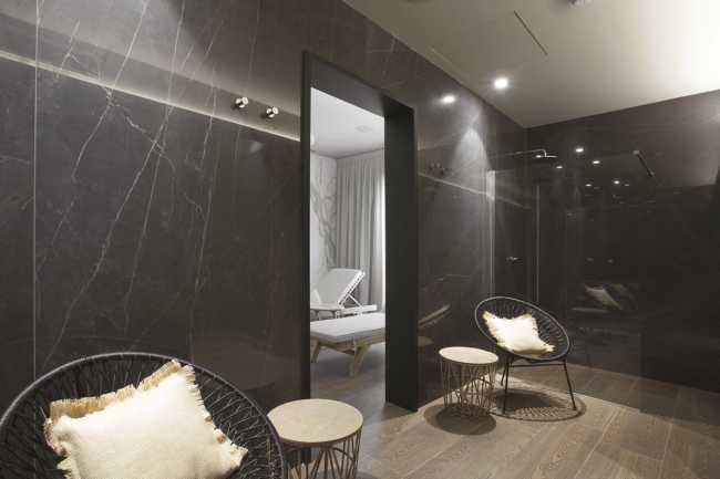 MarePinetaResort in Milano Marittima with Friandre's slabs