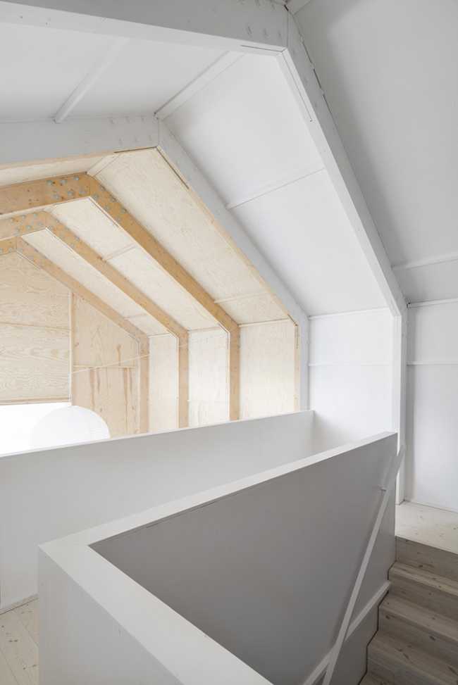 Interno con forma a capriata