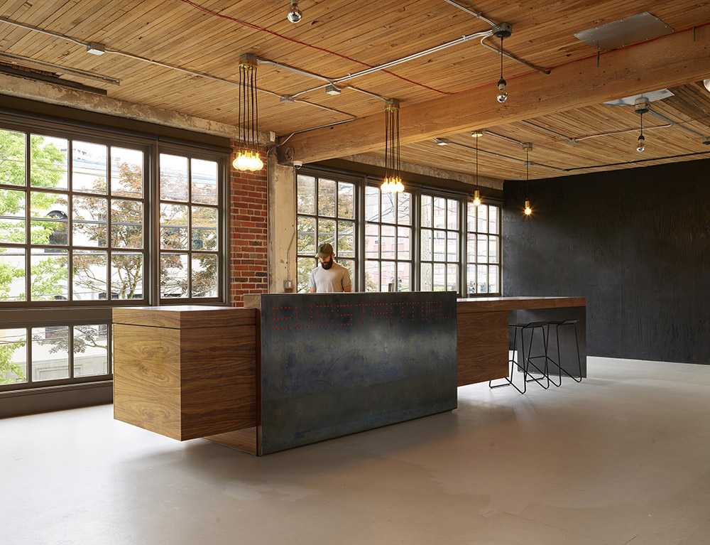 Open space working space in wood