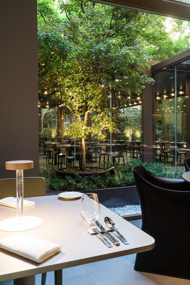 Identità golose di Milano con rivestimenti FMGIdentità golose di Milano con rivestimenti FMG