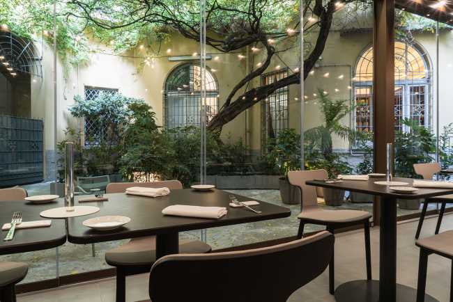 Identità golose di Milano con rivestimenti FMG