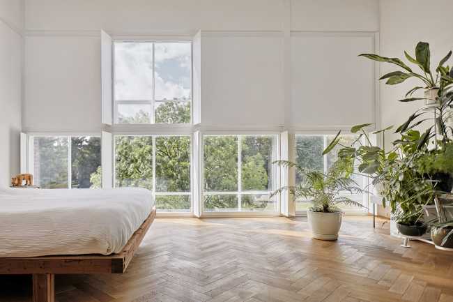 bedroom glazed oak bed