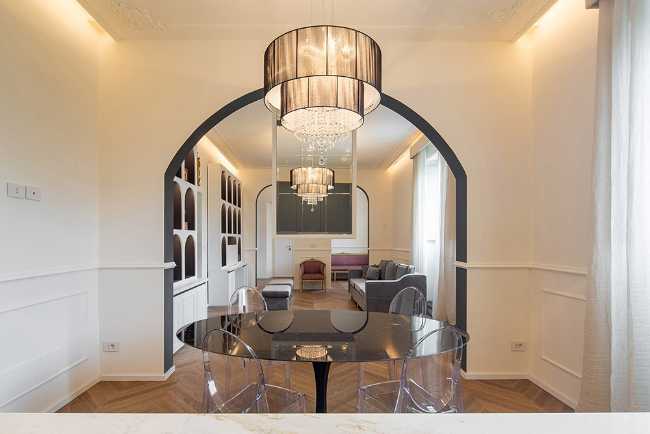 Interior apartment with arches
