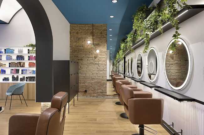 Alma, the interior design for a suggestive, ethereal, and sensual space.