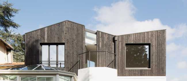 Wooden top with different gradients