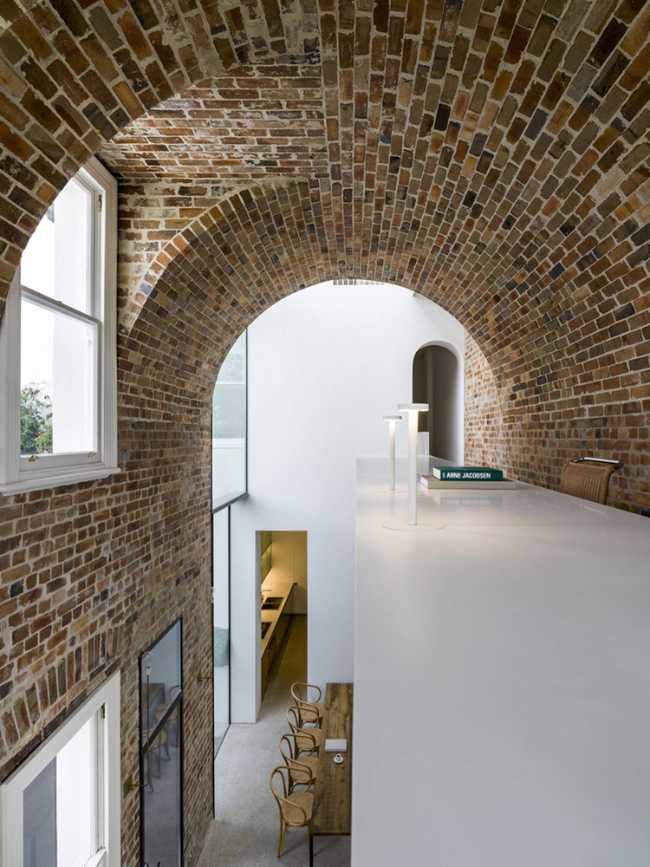 Rénovation d'une maison de ville victorienne de style italien. Raviver le charme historique