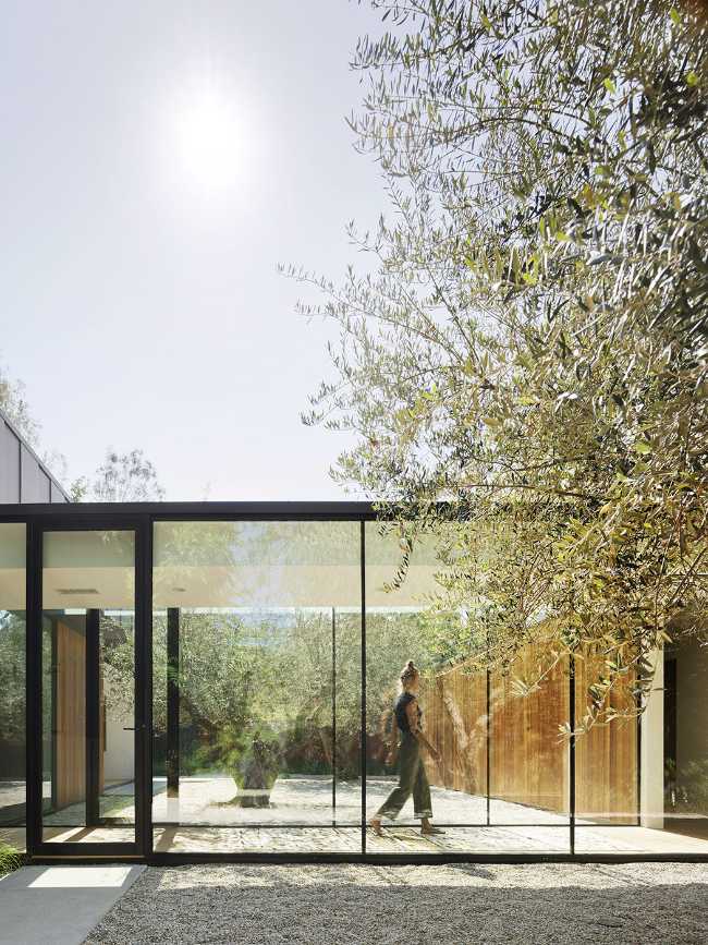 Villa with pool Los Angeles stained glass