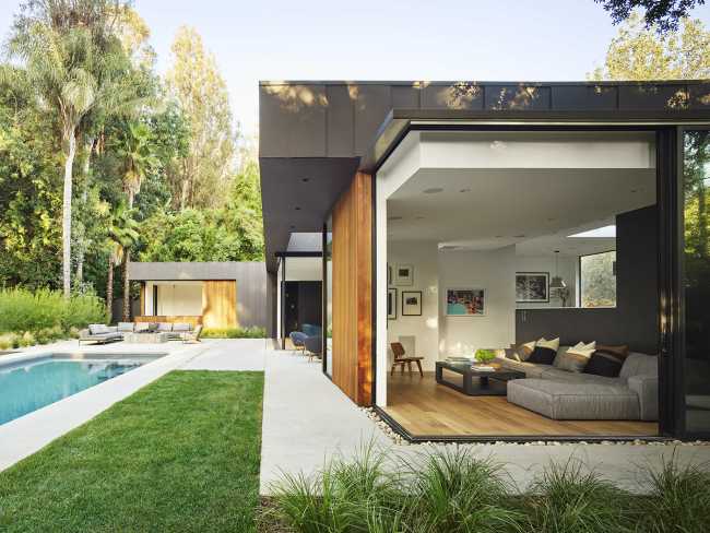 Villa with pool Los Angeles windows open living room