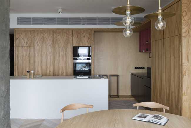 kitchen island white wood columns