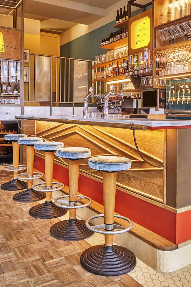 Bar counter with stools