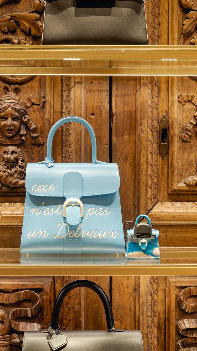 Delavaux bags display detail