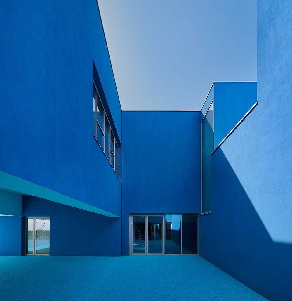 Composición de volúmenes azules