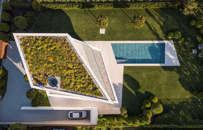 Modern villa with swimming pool