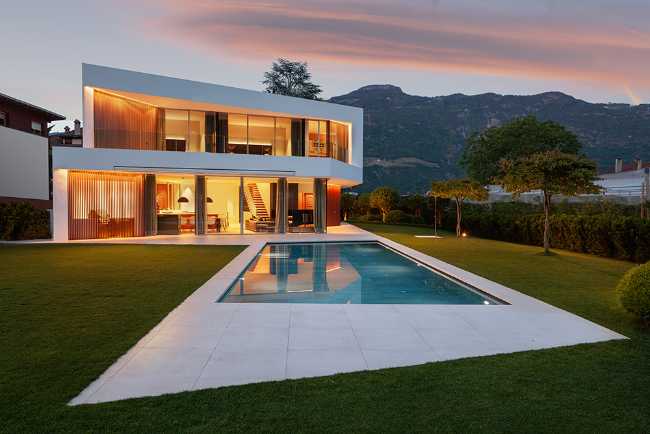 Modern villa with swimming pool