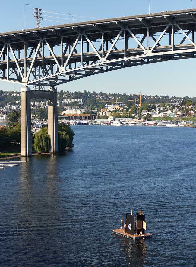 Sauna flotante en los lagos de Seattle