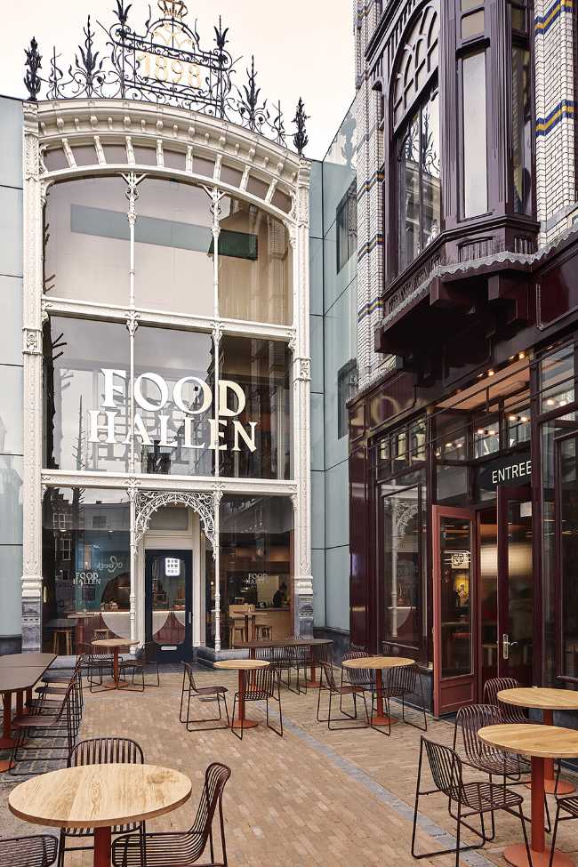 New food court in Holland. Vibrant space to enjoy meetings and local flavors