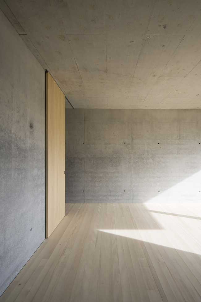 Interno cemento e legno