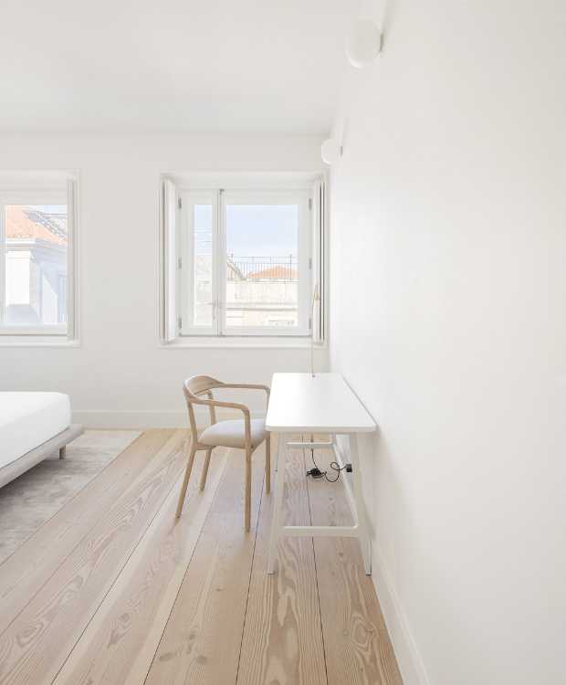 Bright and minimal interior