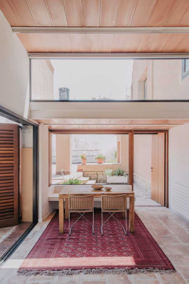 Can Blasco-Nicolau, the large summer residence transforms