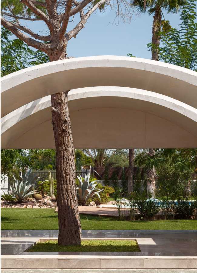 Can Blasco-Nicolau, the large summer residence transforms