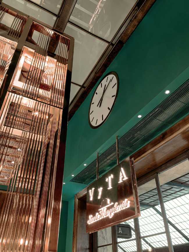 Vyta Santa Margherita in Florence. Luxury bakery inside Santa Maria Novella station